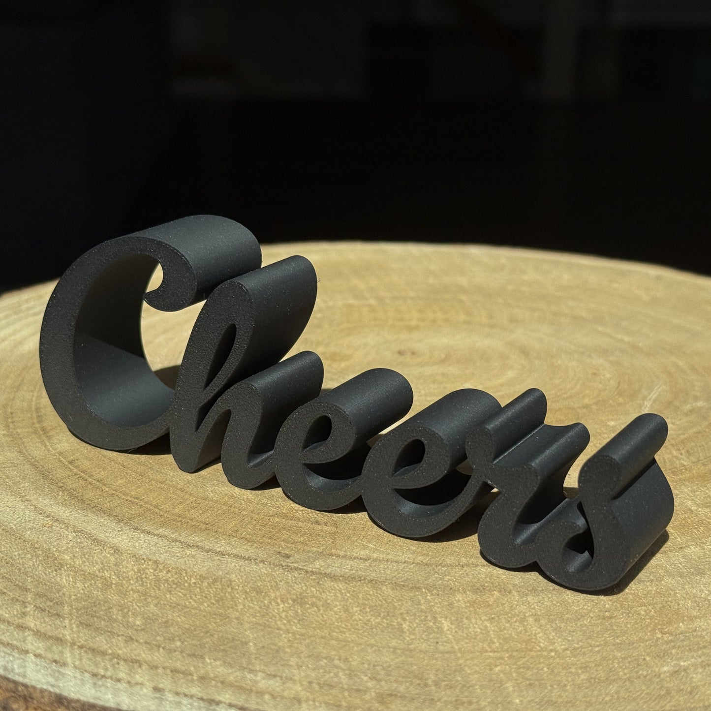 Schriftzug "Cheers"